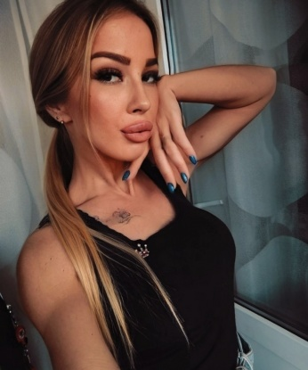 😉 Мои услуги позволят тебе полностью отключиться от рутины и окунуться в мир наслаждения. 🌟 Я знаю, как доставить истинное удовольствие своим партнерам и создать атмосферу релакса и разврата. ✨ Живу в Москве и с удовольствием приму тебя в своей уютной квартире или приеду к тебе в удобное место. У меня есть отличные отзывы, которые подтверждают мои навыки и индивидуальный подход к каждому клиенту. 😘 Фото в моем портфолио послужат дополнительной подтверждение моей красоты и страсти. 💋 Не откладывай свое удовольствие - приходи ко мне, и ты непременно останешься доволен! 💫 Ксения